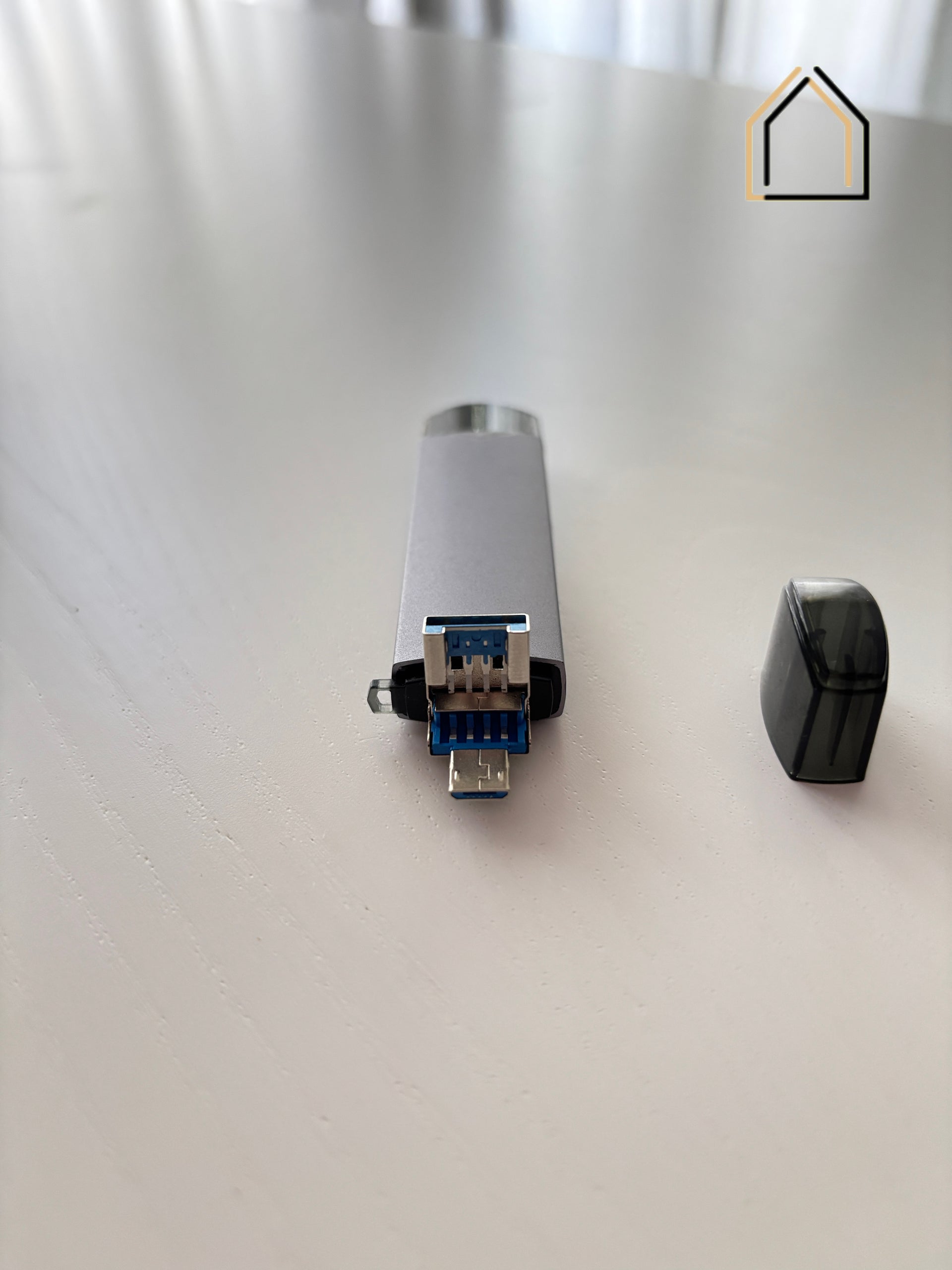 Lecteur de carte SD 3.0 / micro SD 3.0 - 6 en 1