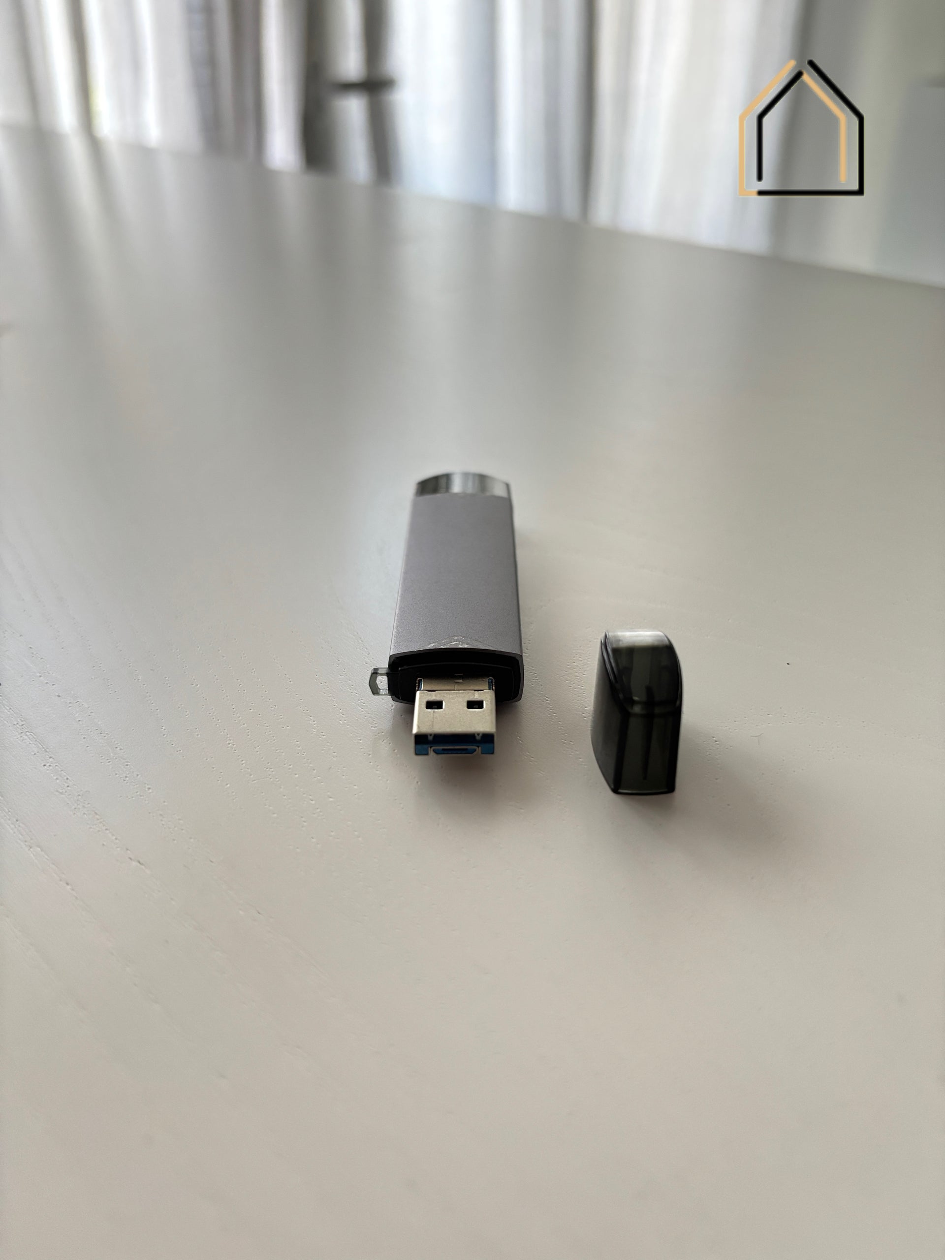 Lecteur de carte SD 3.0 / micro SD 3.0 - 6 en 1